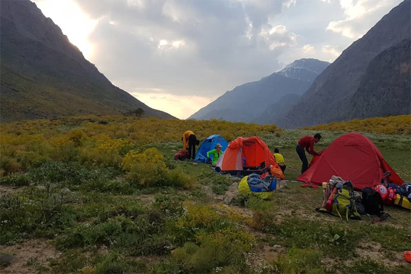 Iran hiking and trekking tour. Damavand Mountain. Inbound Persia Travel Agency