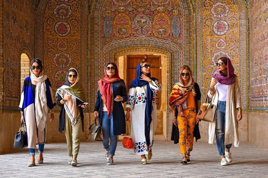 Iran only women tour. Inbound Persia Travel Agency.
