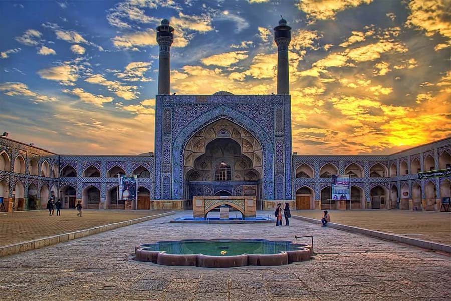 Tour to Jameh Mosque of Isfahan , Iran. Inbound Persia Travel Agency