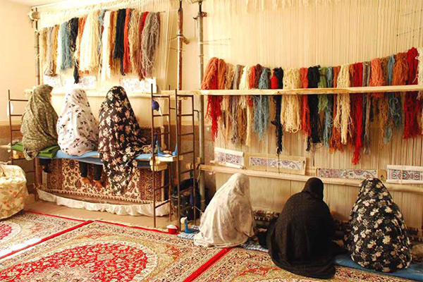 Traditional skills of Carpet weaving in Kashan city.