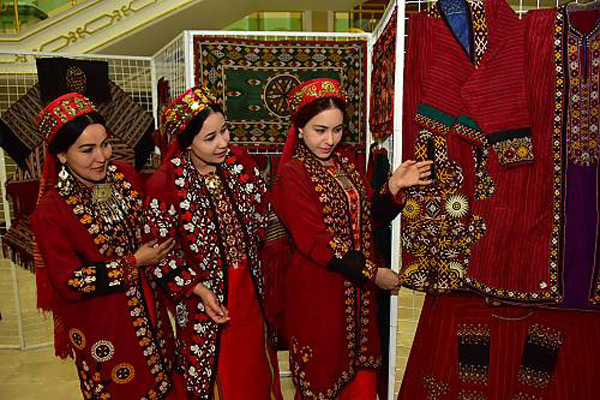 Turkmen -style needlework art . Inbound Persia Travel Agency