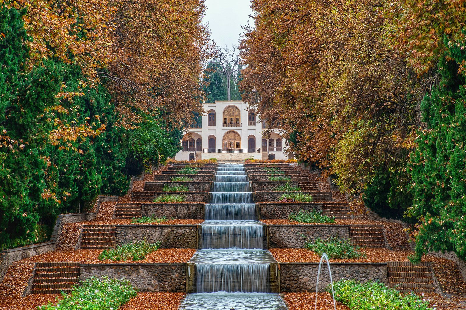 Tour to Kerman city , Shazdeh Mahan Garden